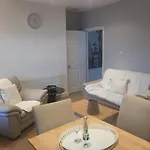 Romantic Apartment In The Heart Of Bristol