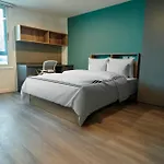 Canvas Bristol