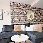The Old Bank - Your Apartment