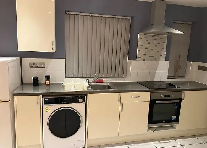 Work-Play Stylish, Speedwell Apartment, Free Parking
