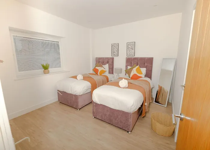 Charming And Bright Flat - Wi-Fi Included!