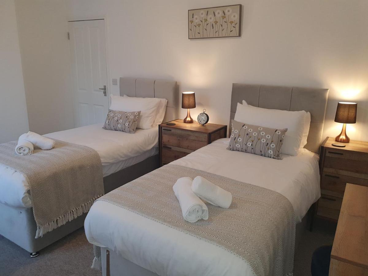 Holiday home Victoria House - 3 Bedrooms, 3 Bathrooms By Cliftonvalley *