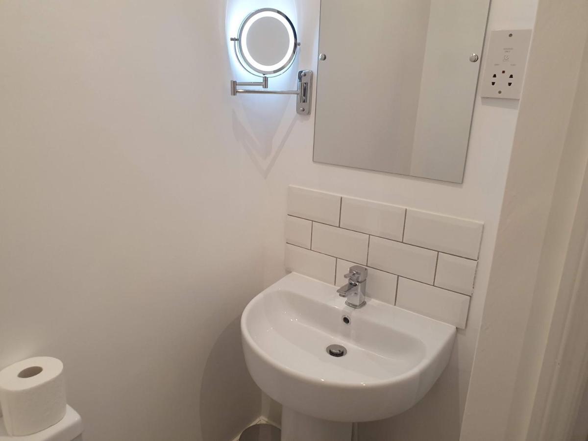 Holiday home Victoria House - 3 Bedrooms, 3 Bathrooms By Cliftonvalley