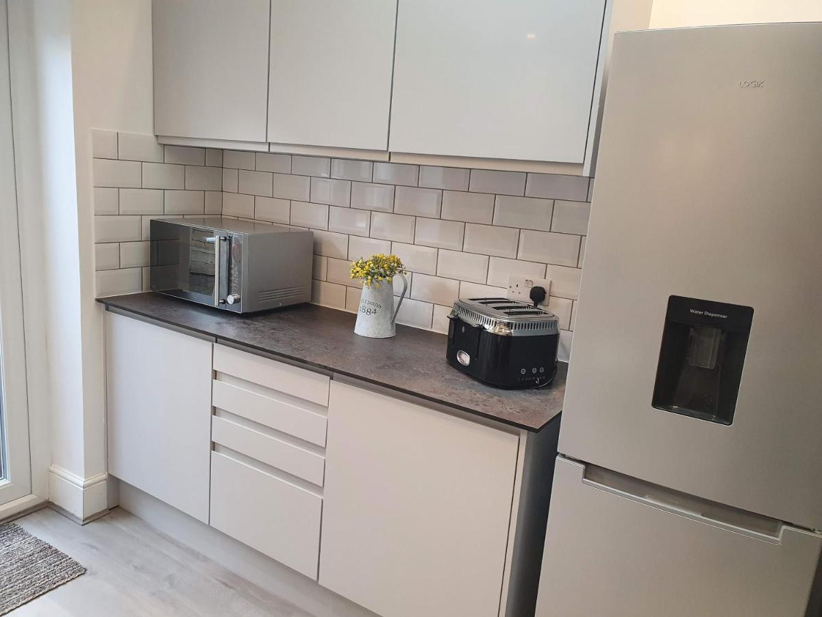 Victoria House - 3 Bedrooms, 3 Bathrooms By Cliftonvalley *