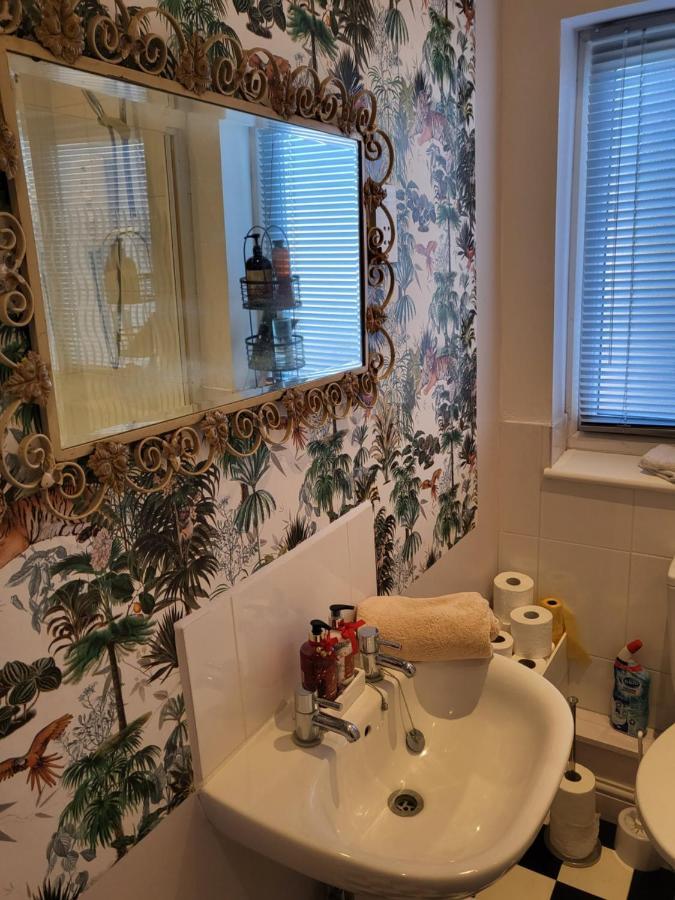 Romantic In The Heart Of Apartment