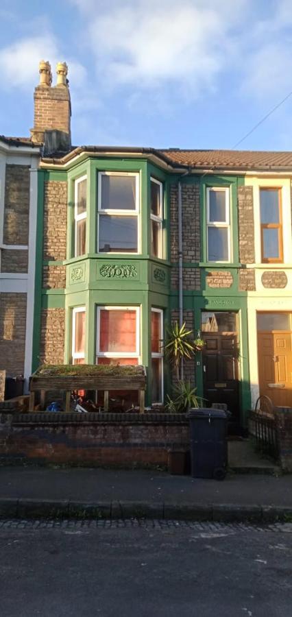 Fernleigh Homestay * Bristol