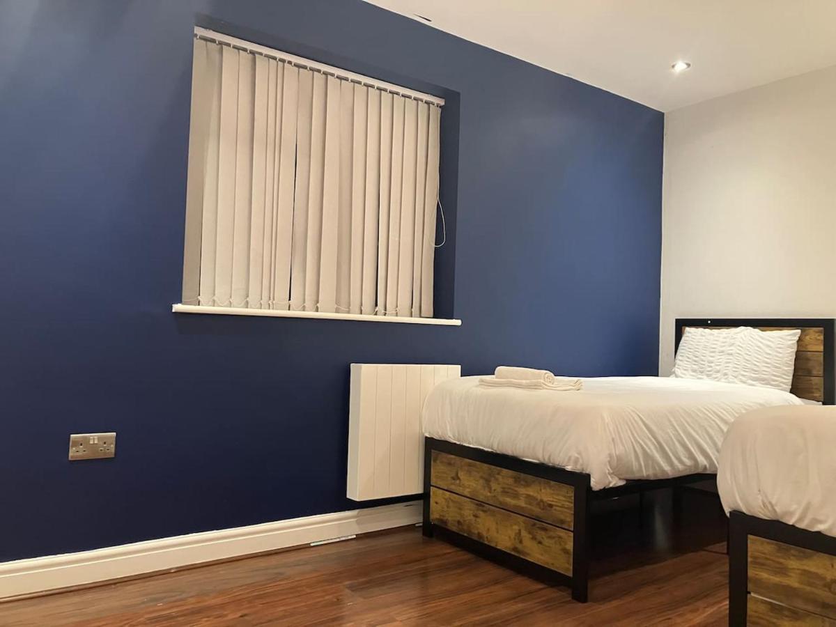 Work-play Stylish, Speedwell Apartment, Free Parking