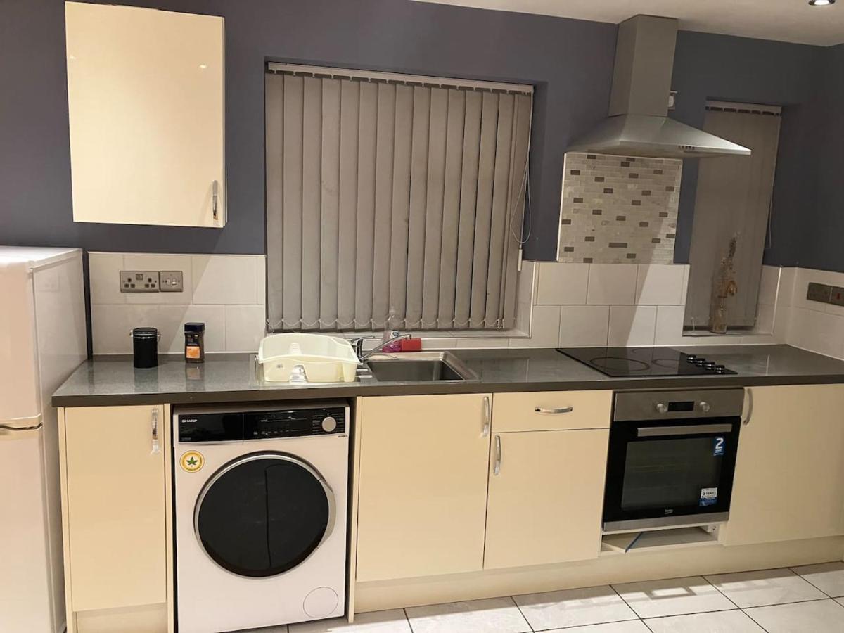 Work-play Stylish, Speedwell Apartment, Free Parking *