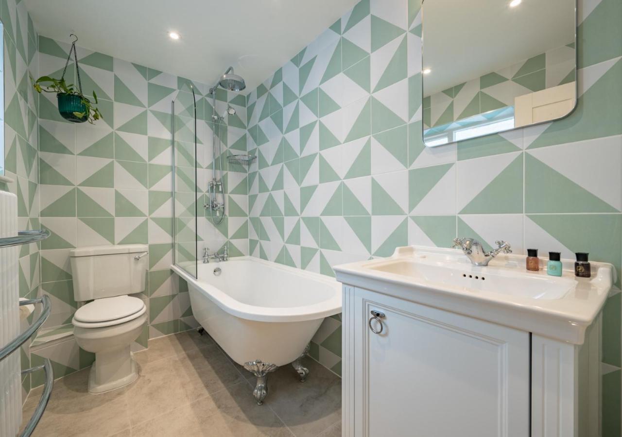 Holiday home Clifton Town House With Cinema Perfect For Groups, Families, Friends Hens & Stags! Bristol