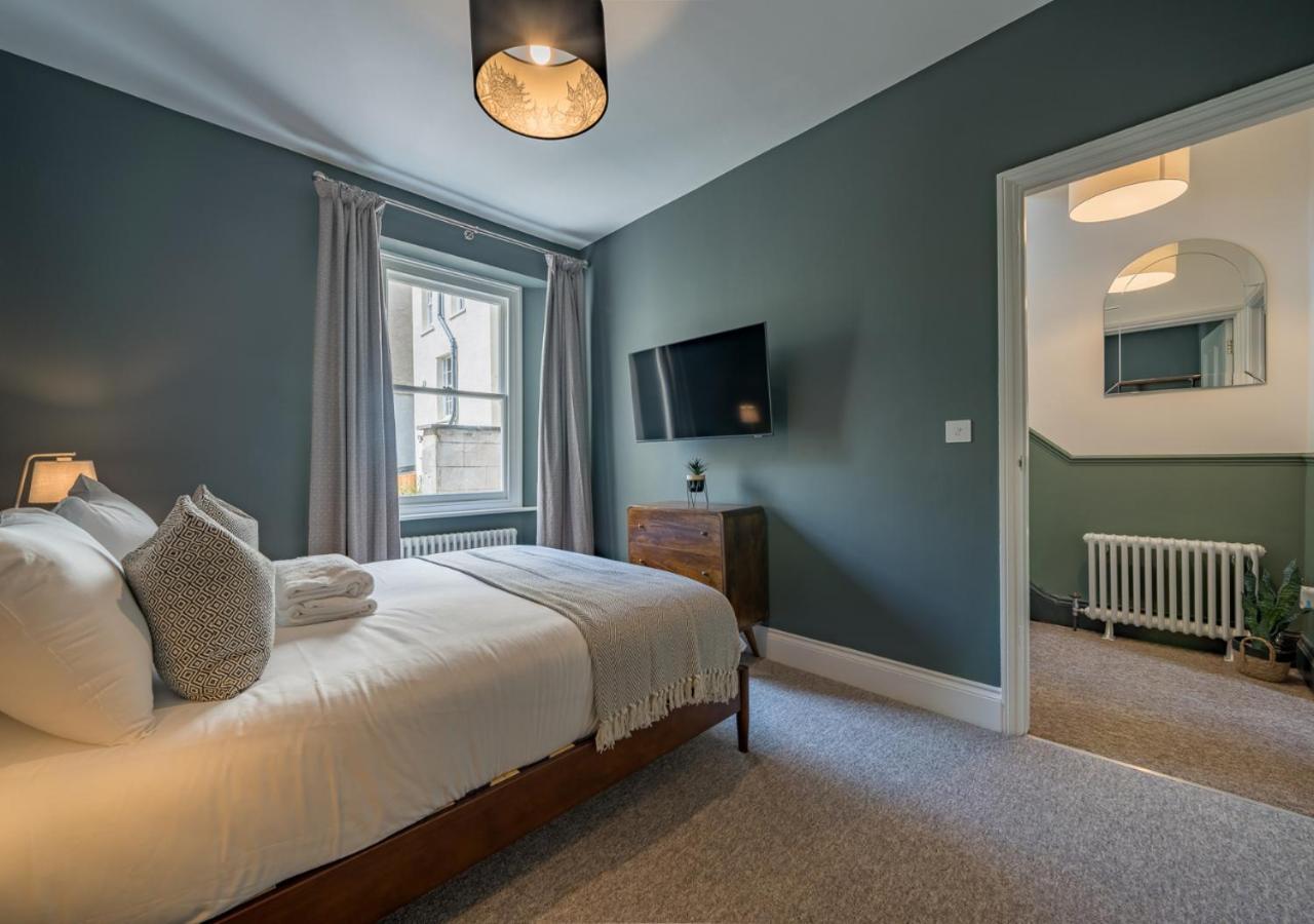 Clifton Town House With Cinema Perfect For Groups, Families, Friends Hens & Stags! *