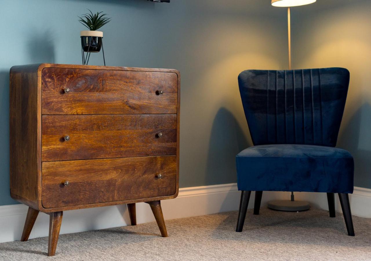 Clifton Town House With Cinema Perfect For Groups, Families, Friends Hens & Stags!