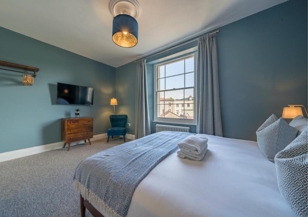 Clifton Town House With Cinema Perfect For Groups, Families, Friends Hens & Stags! * Bristol