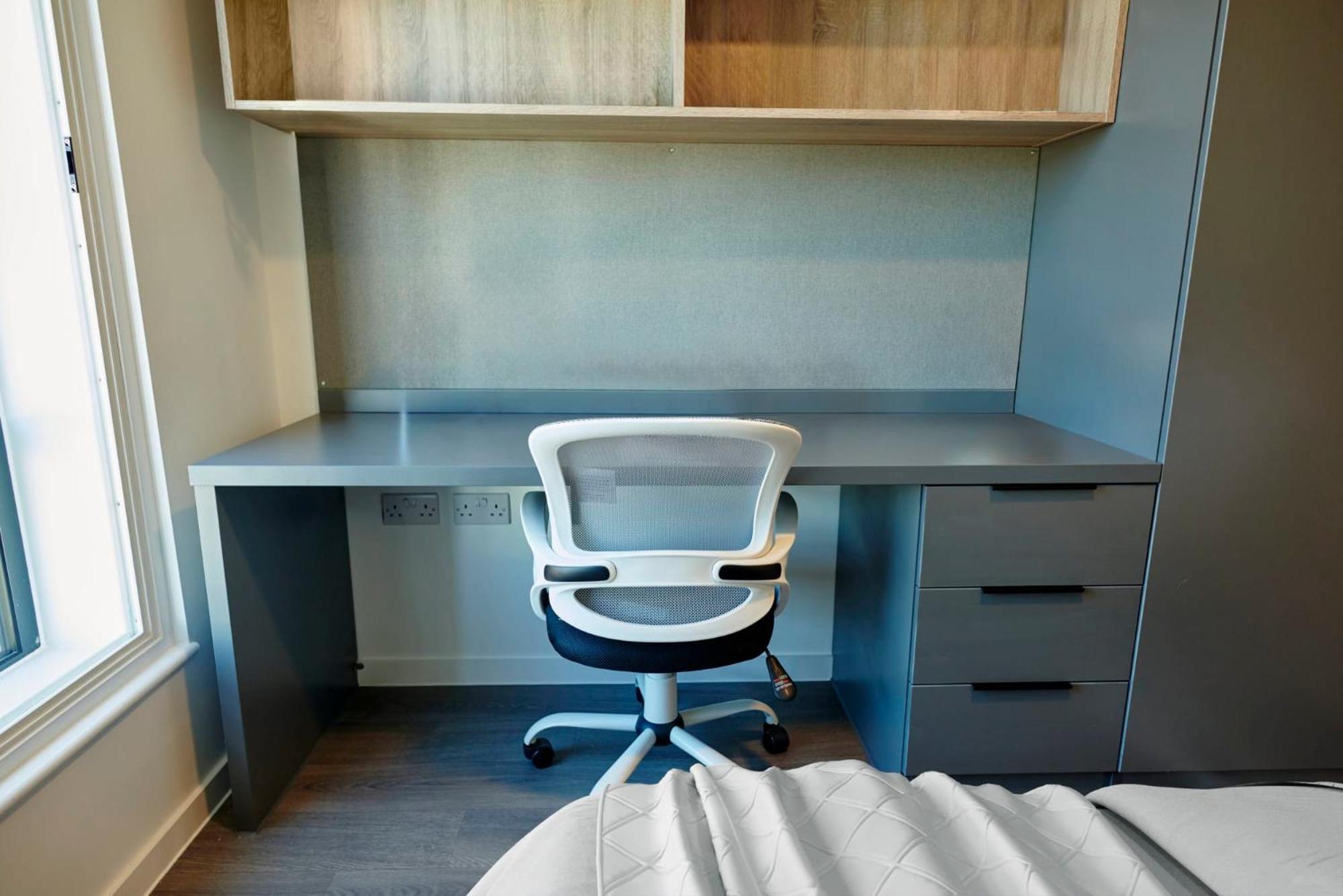 Canvas Apartment Bristol