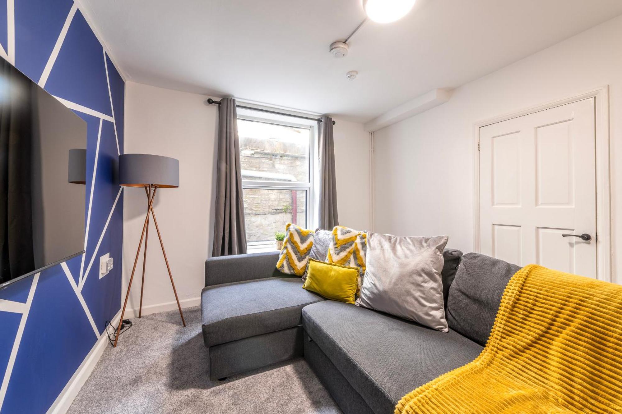 Central, Contractors, Families, Free Parking By Prescott Apartments * Bristol