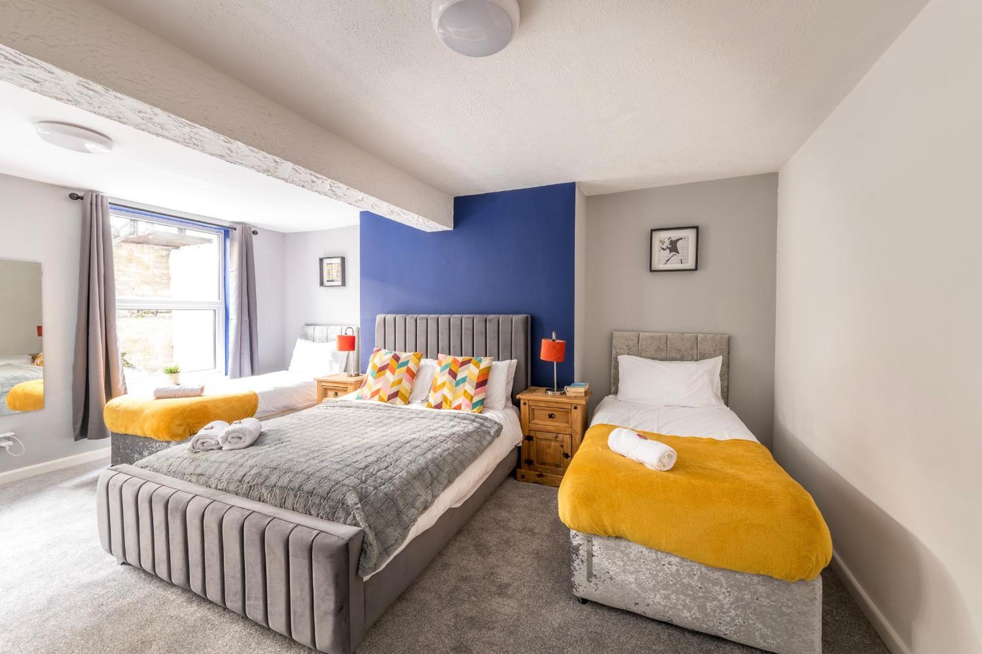 Central, Contractors, Families, Free Parking By Prescott Apartments Apartment *