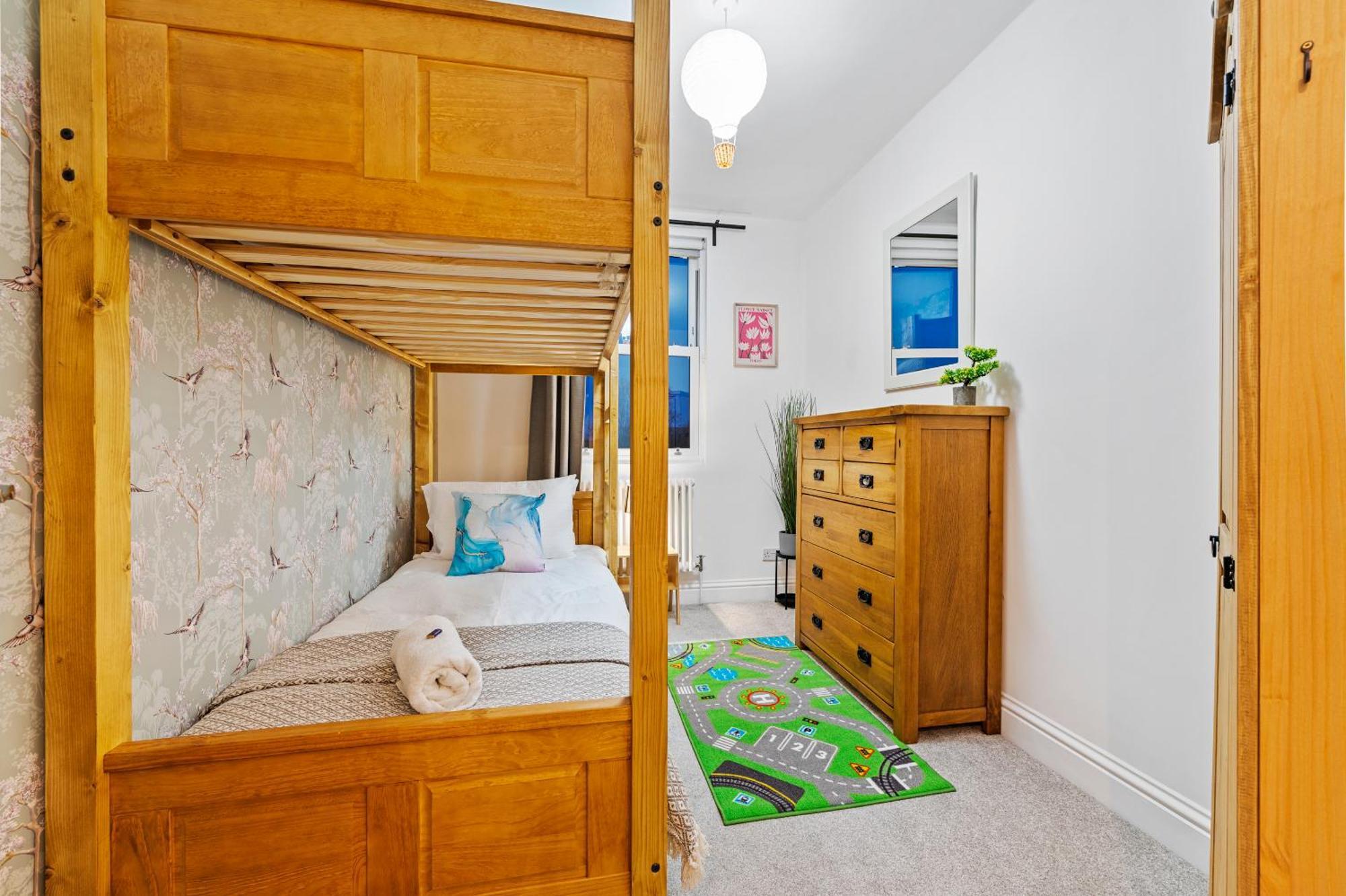 Hanham Homestead - Hot Tub Escape Villa Bristol