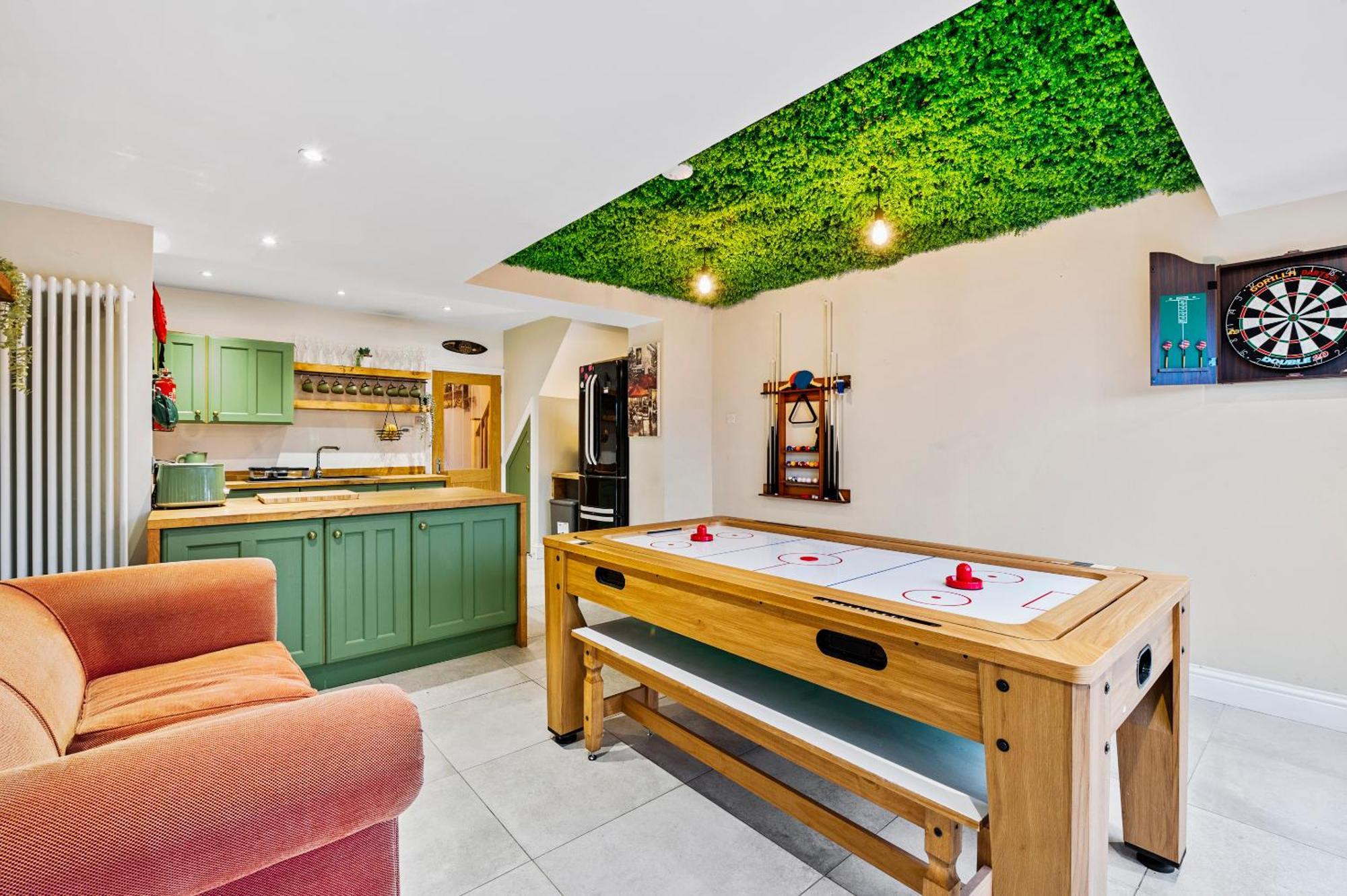 Hanham Homestead - Hot Tub Escape