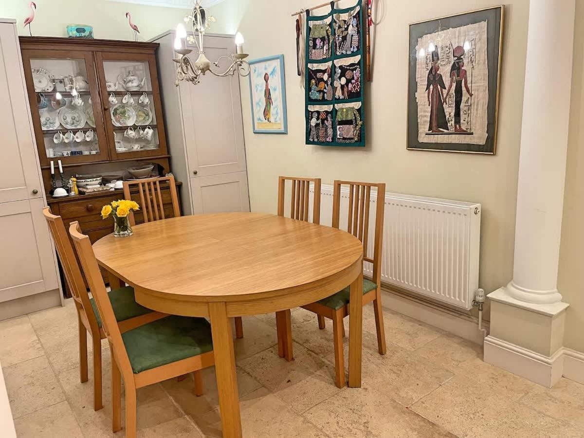 Cosy And Quiet Garden Flat Apartment Bristol
