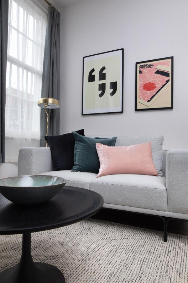 The Portland - City Centre Apartment *
