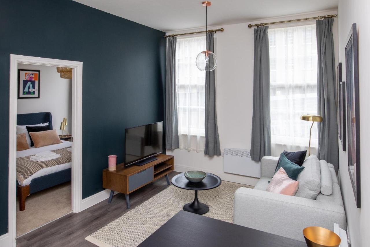 The Portland - City Centre Apartment *