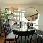 Quirky 3 Bedroom Town House In Clifton, Bristol