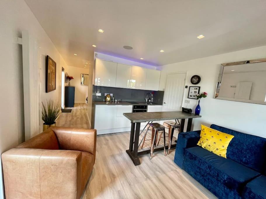 Holiday home Luxury Close To Suspension Bridge, Hot Tub