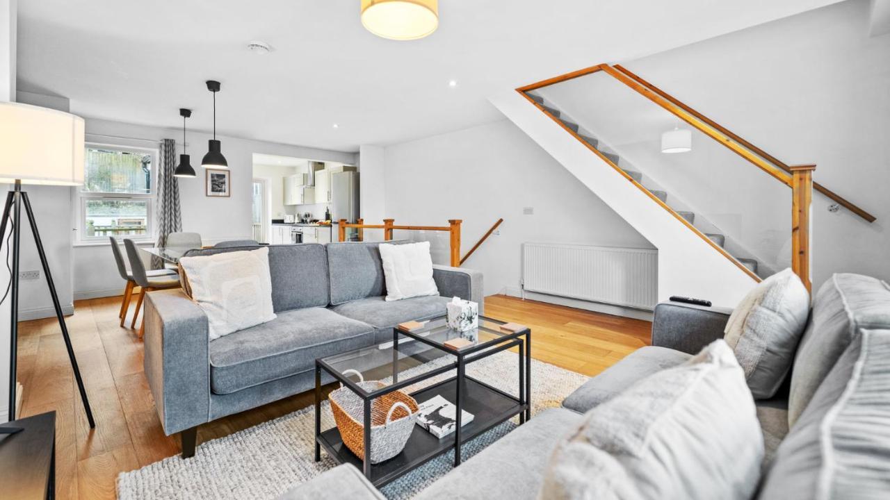 Apartment Cotswold Road North