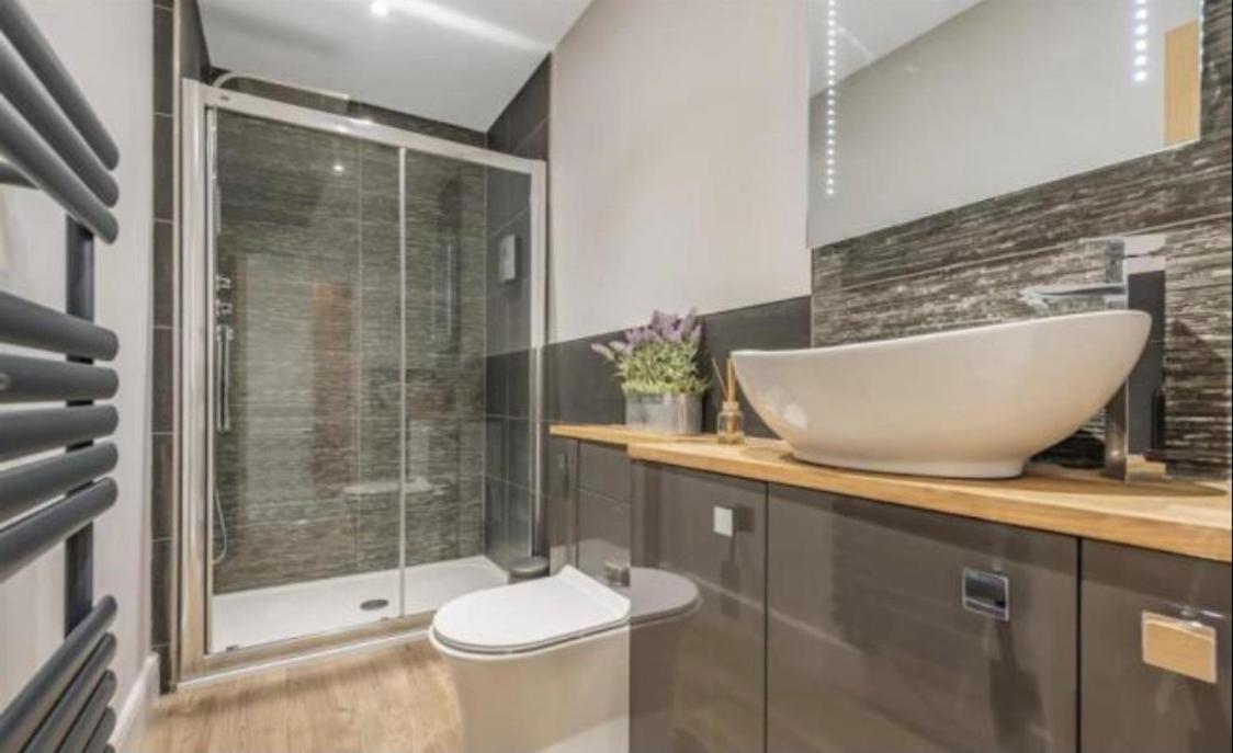 Trendy Clifton Village Mews House Apartment *
