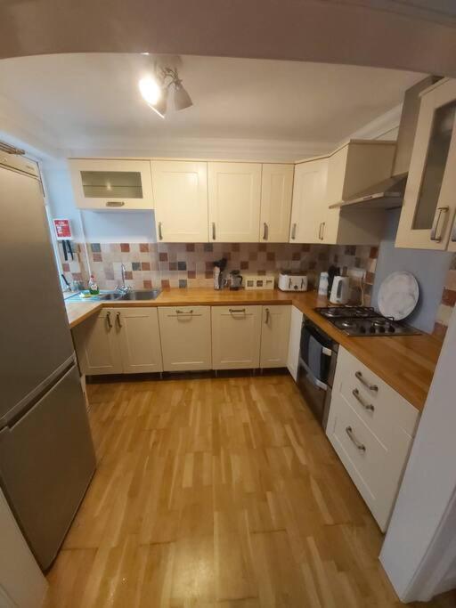 Holiday home Charming 2 Double Bed Style House *