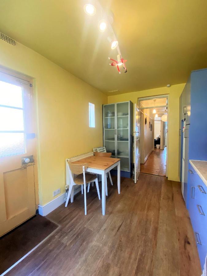 Holiday home Colourful Vintage-styled In Lovely Southville *
