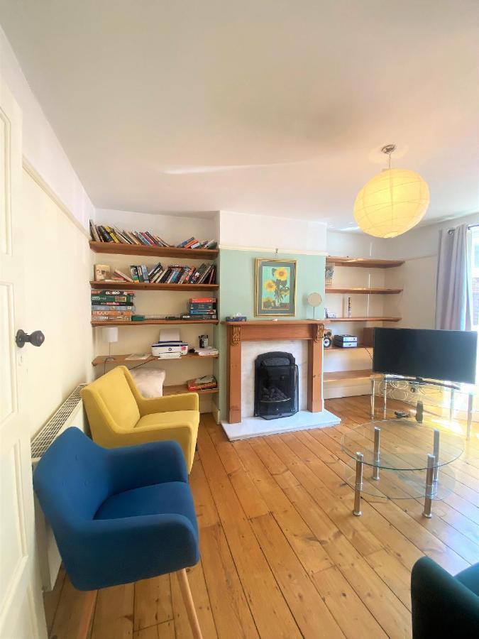 Colourful Vintage-styled In Lovely Southville Holiday home *