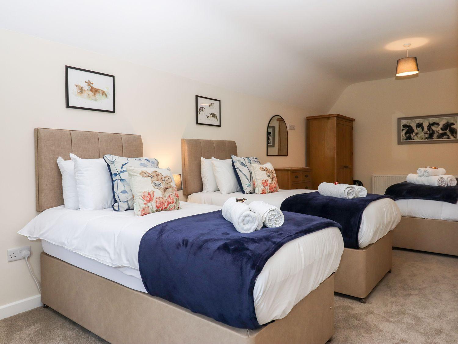Holiday home Nempnett