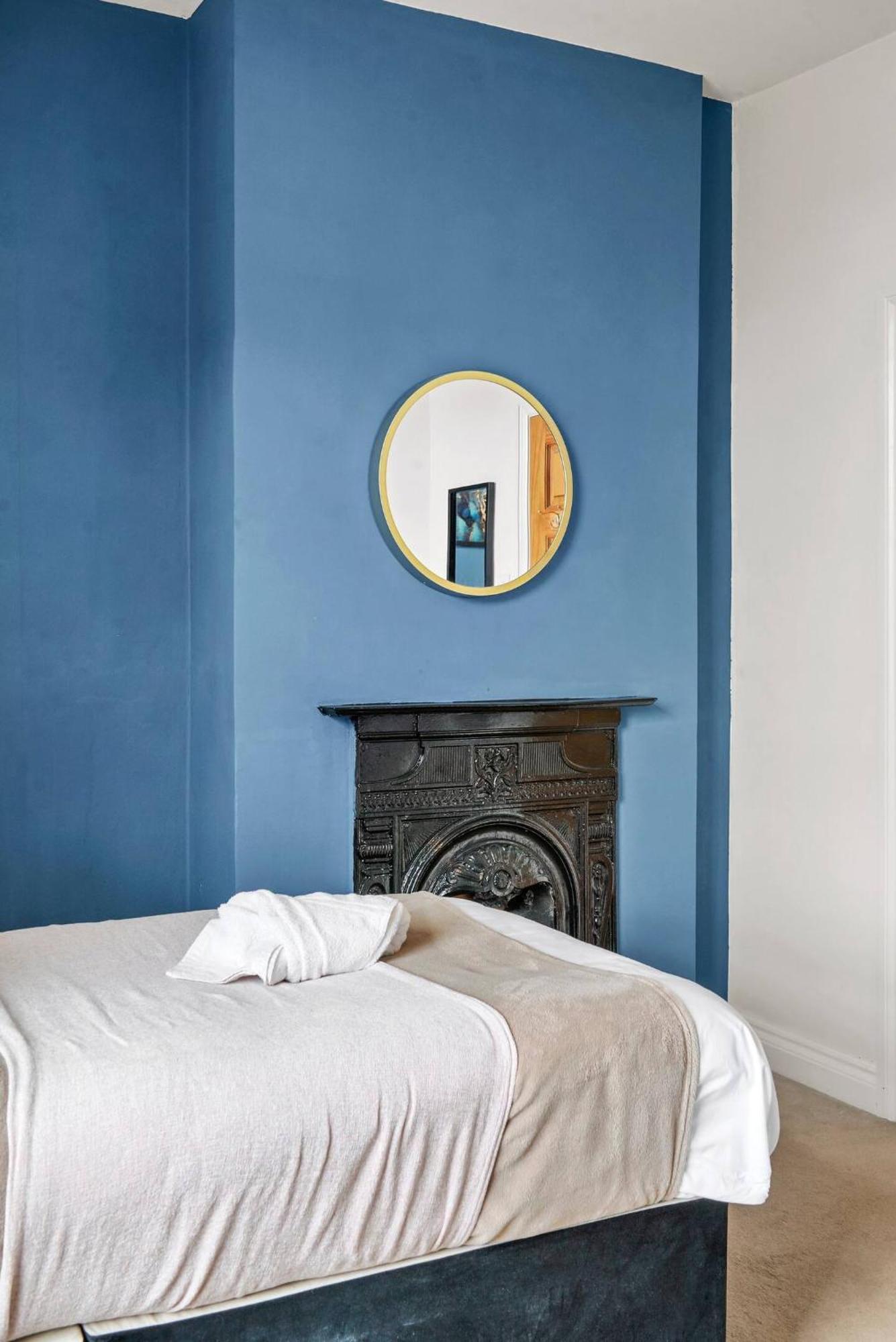 Harbourside Penthouse Sleep 16 Apartment Bristol