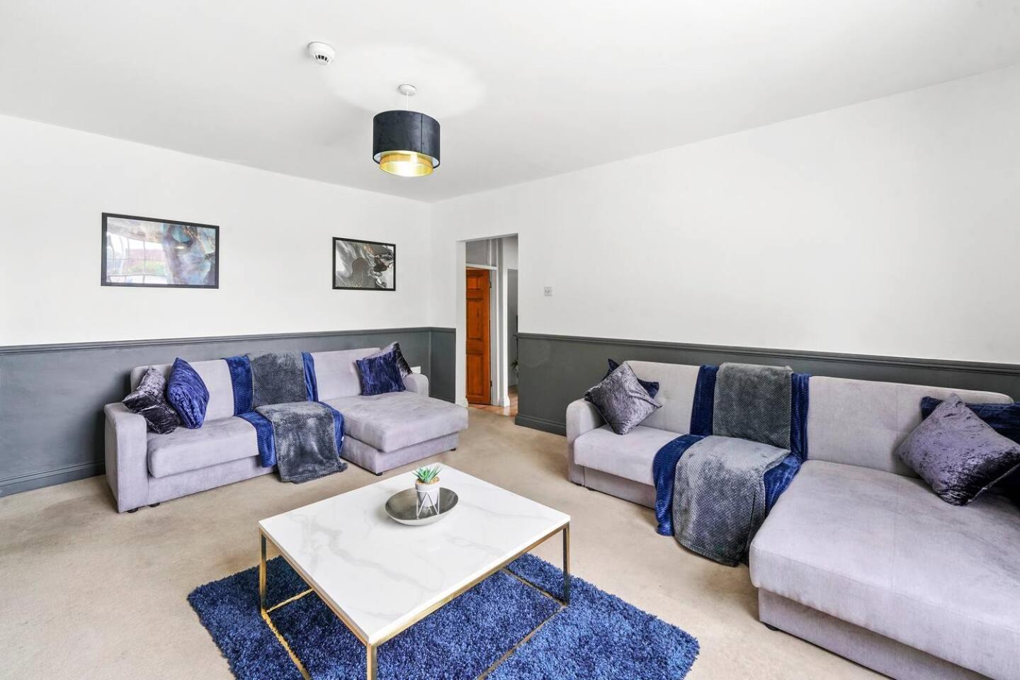 Apartment Harbourside Penthouse Sleep 16 Bristol