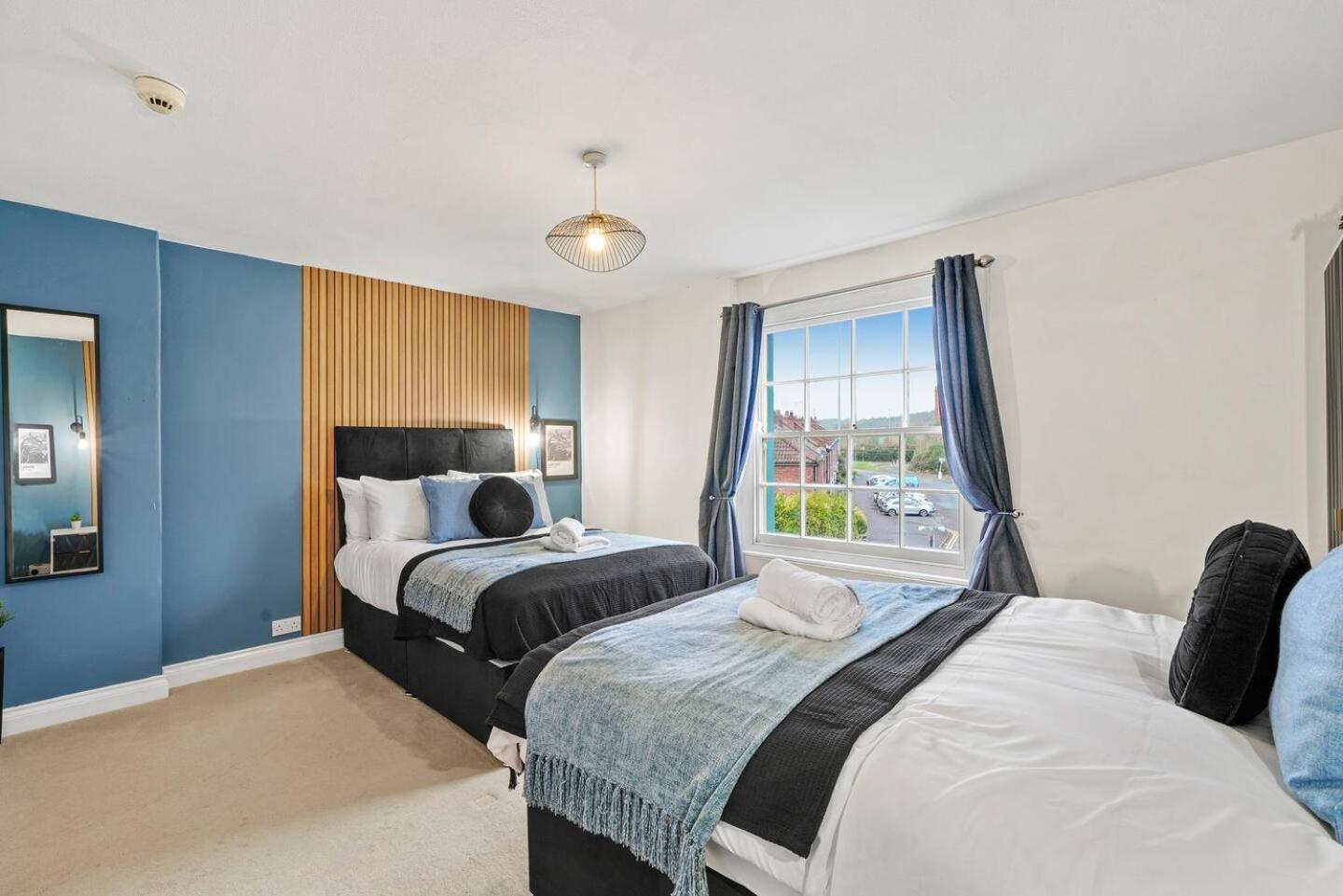 Apartment Harbourside Penthouse Sleep 16
