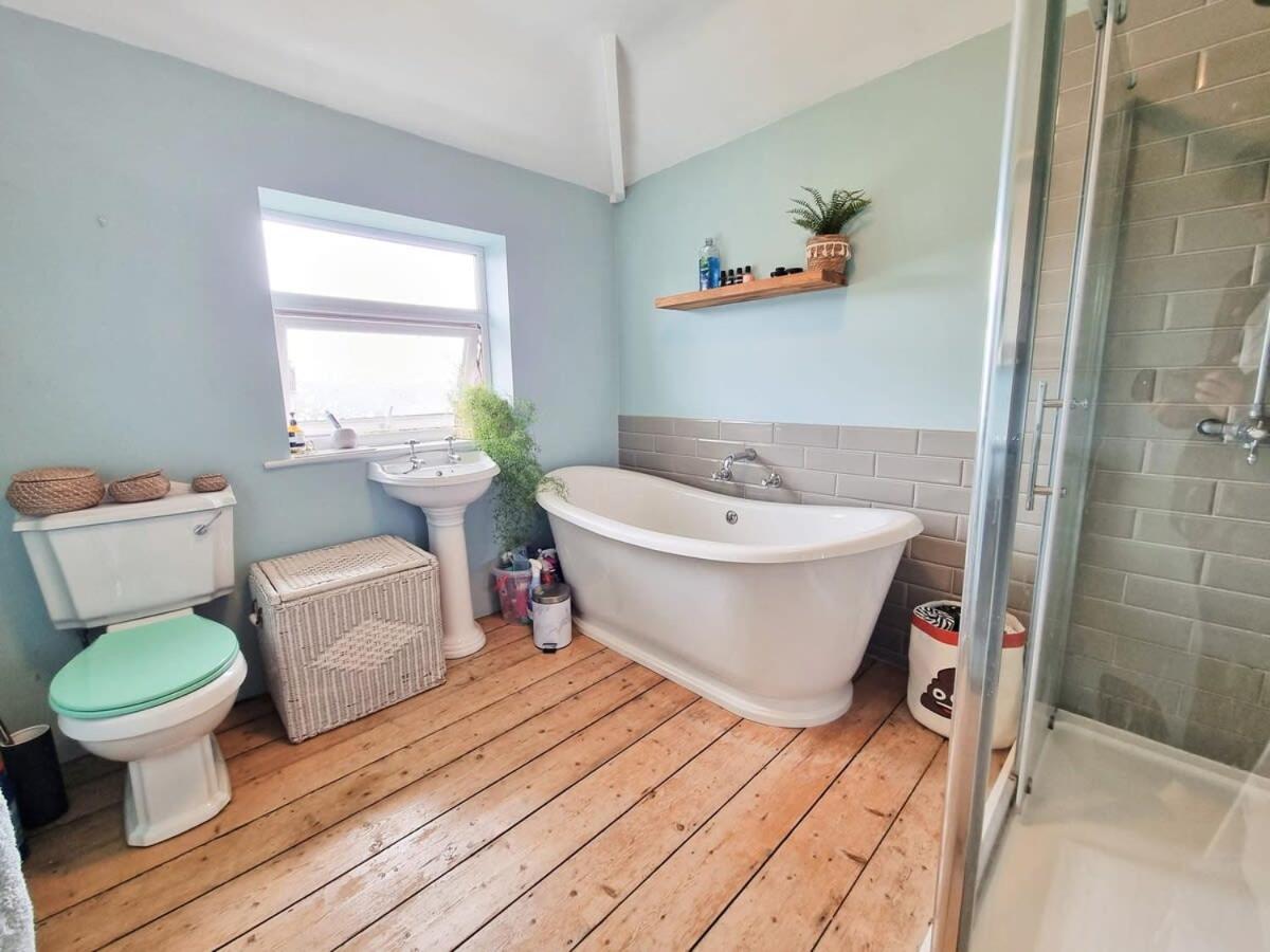 Luckwell Two Bedroom *