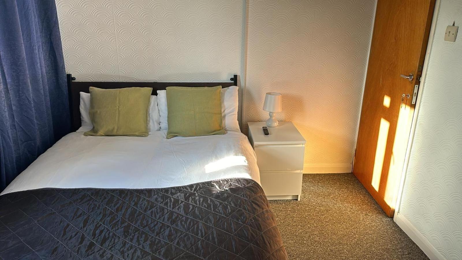 Guest house In Rose Meare Gardens *