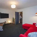 Higgihaus #3A 4 Bed Monday - Friday Whole House