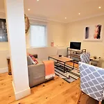 Yourapartment.Com - Riverside Apartments City Centre