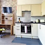 Berkeley Square Pads