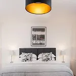 Clifton Jewel - 4 Bed Townhouse With Parking. Mycityhaven