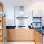 Clifton Jewel - 4 Bed Townhouse With Parking. Mycityhaven