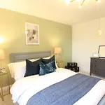Cabot Mews Apartment 2