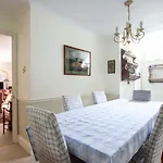Charming & Spacious Georgian Garden Flat