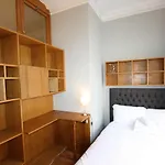 Historic Two Bed Apartment In Heart Of The City
