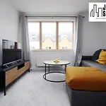 Fabulous 2 Bedroom Compass House By Jtb Stays Short Lets & Serviced Accommodation, Self Check-In And Wifi