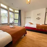 Fishponds Lodge