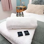 Cathedral Heights By Mia Living 2 Bedroom Apartment With Private Terrace