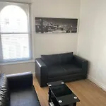Lovely 2 Bedroom Apartment Near Stokes Croft Central!!!
