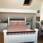 Sabrinas Studio Bb&B